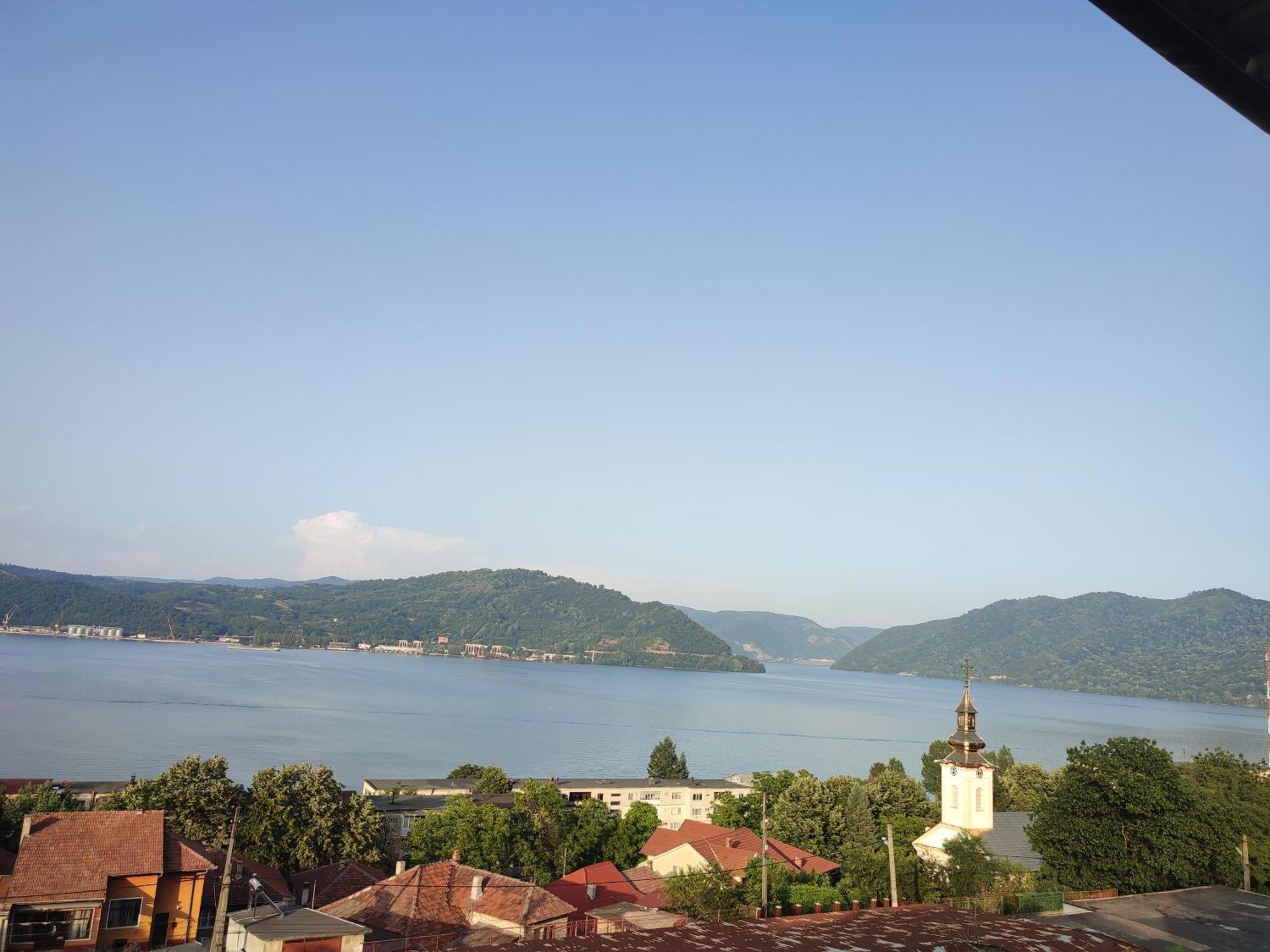 Casa Rebeca Hotell Orşova Exteriör bild